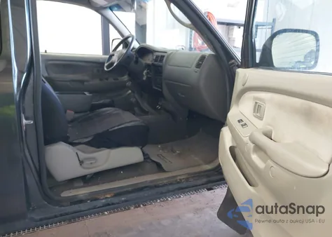 2001 Toyota Tacoma Base V6 from USA, damaged, VIN 5TEWN72N11Z720857